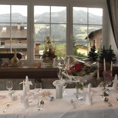 Отель Zum Toni 3*